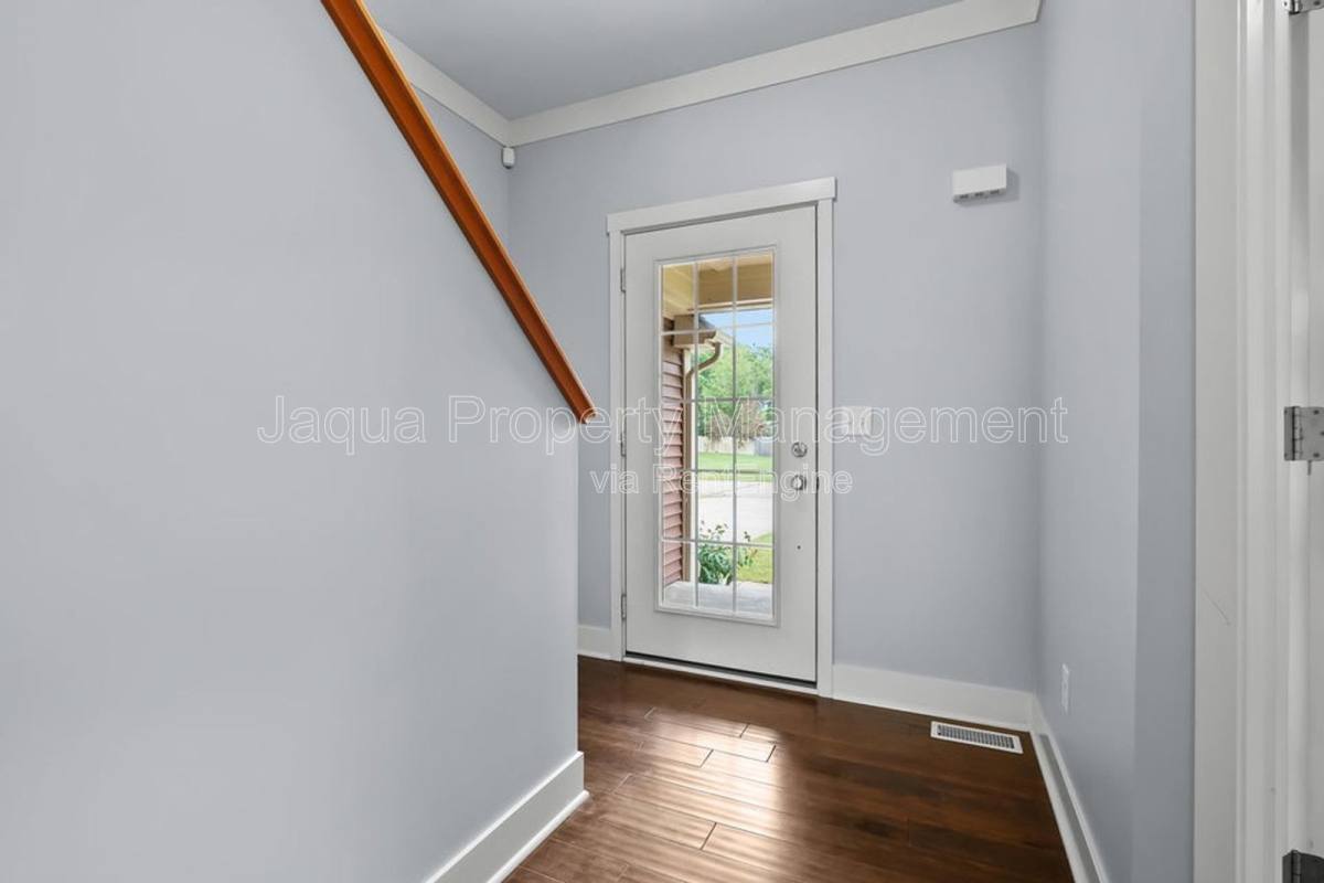 House for rent at 5661 Attleberry Ave, Kalamazoo, MI 49009
