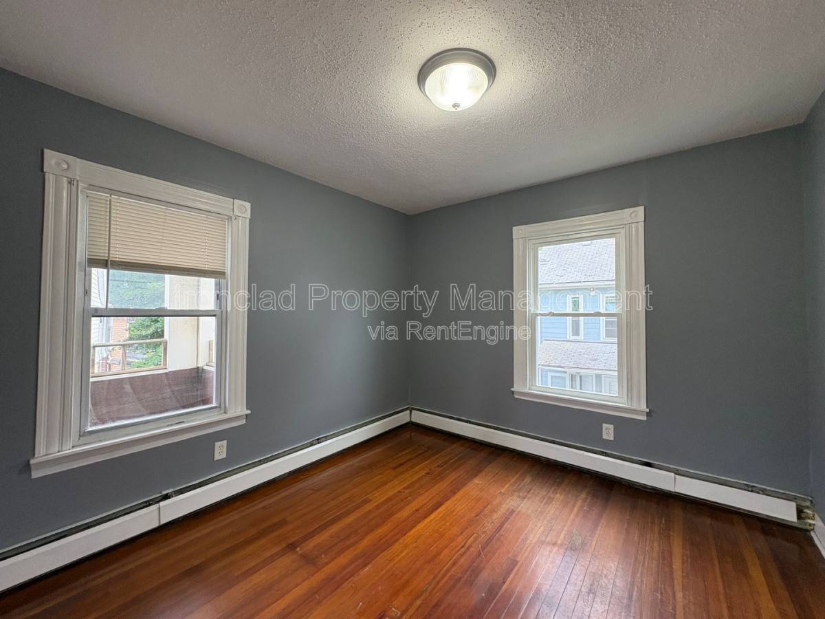 Apartment for rent at 680 W Main St #2, New Britain, CT 06053