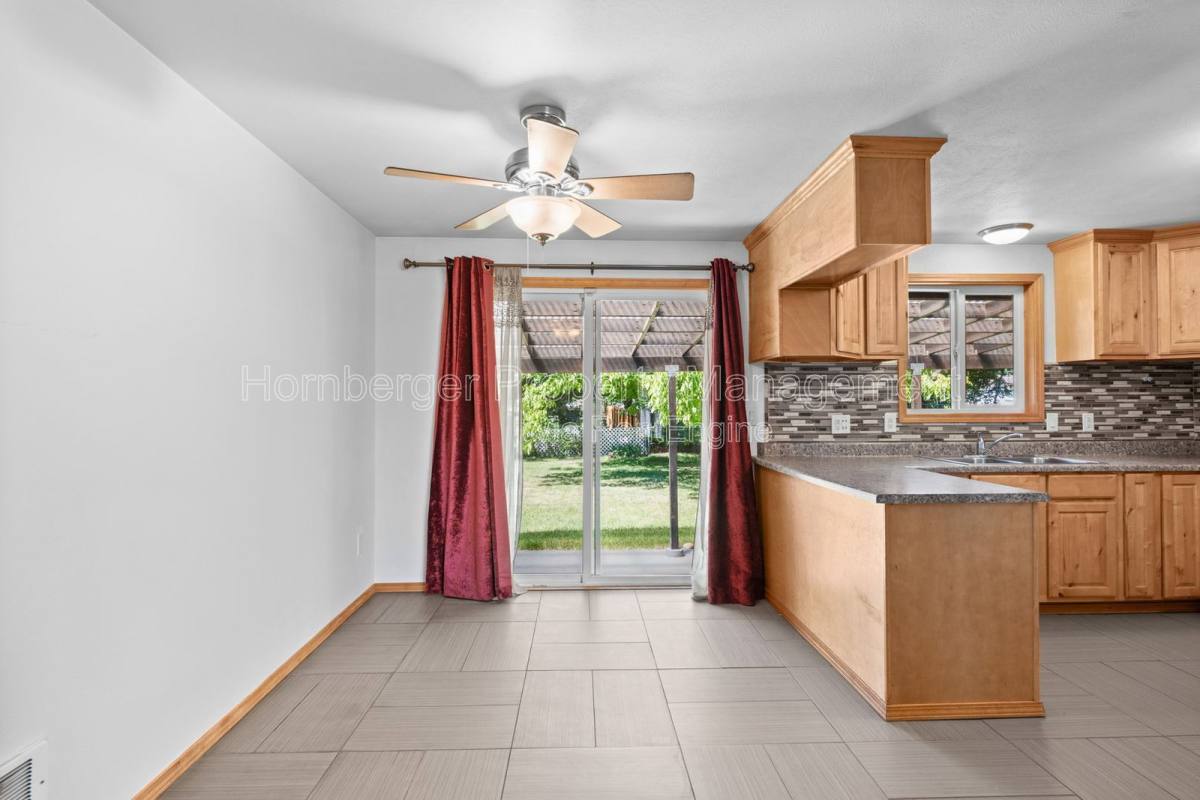 House for rent at 1703 N Walnut Rd, Spokane, WA 99206