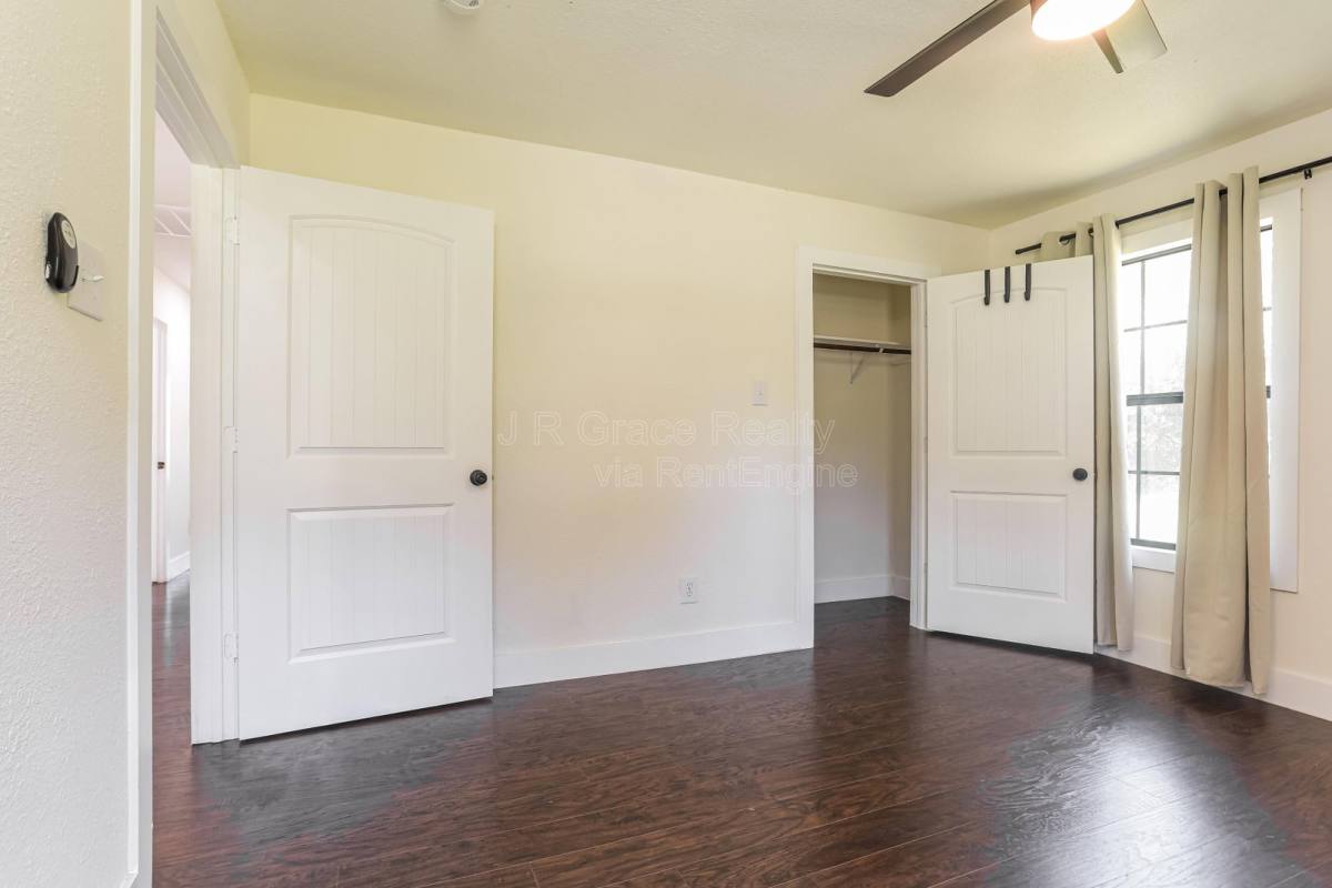 House for rent at 1324 Cherry St, Waco, TX 76704