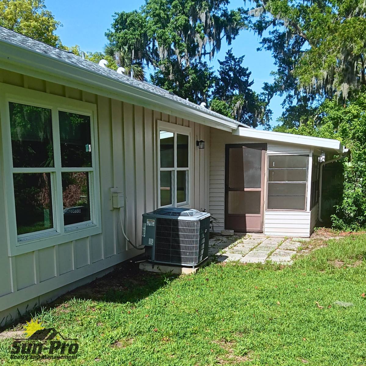 Apartment for rent at 1032 W Samms Ave, Port Orange, FL 32129