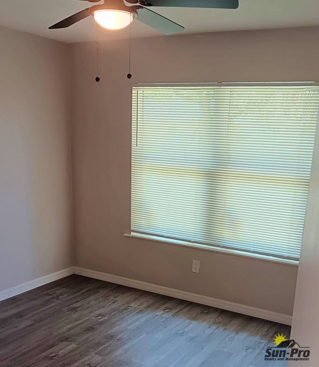 Apartment for rent at 1032 W Samms Ave, Port Orange, FL 32129