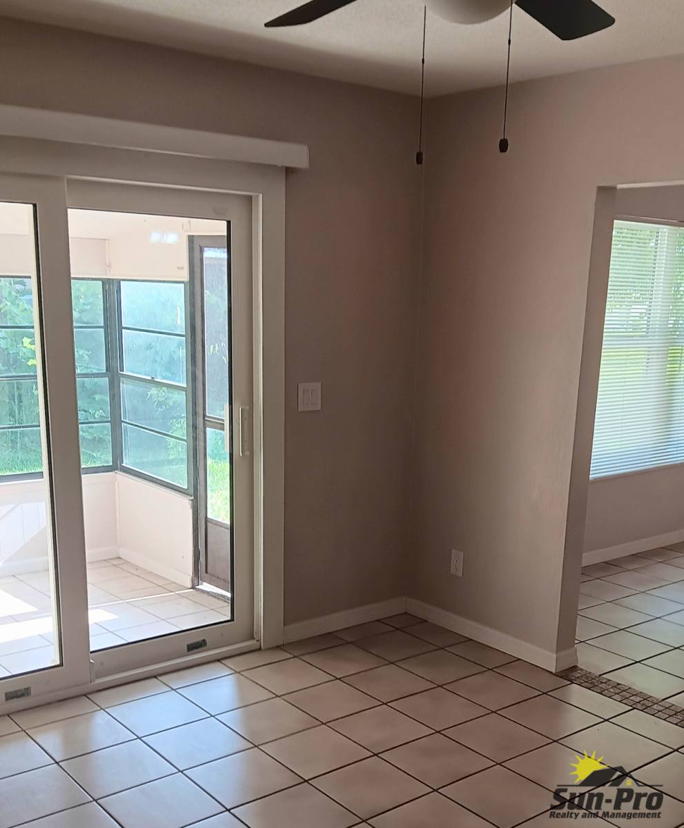 Apartment for rent at 1032 W Samms Ave, Port Orange, FL 32129