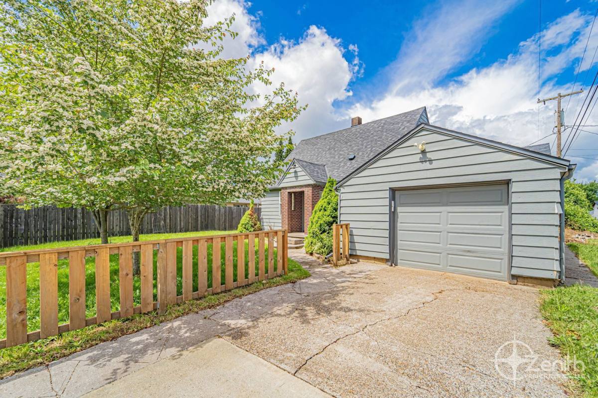House for rent at 1818 W 22nd St, Vancouver, WA 98660