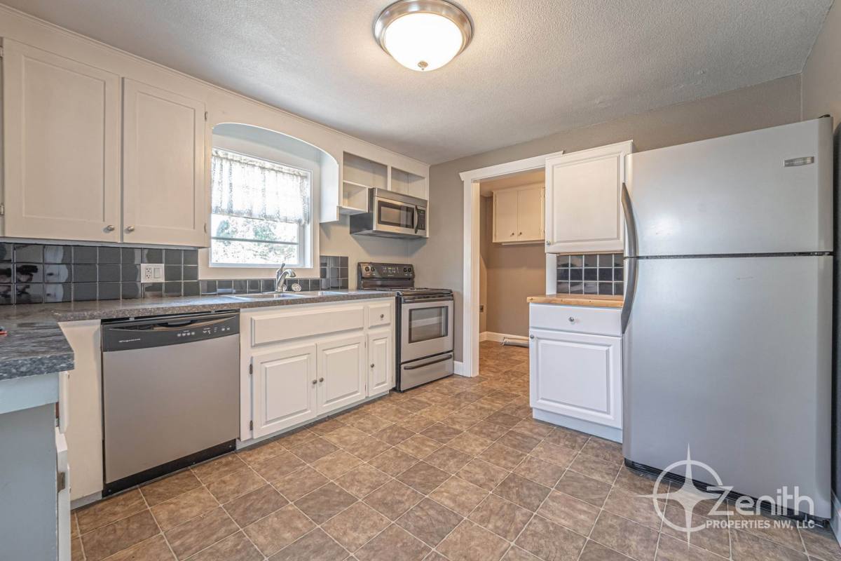 House for rent at 1818 W 22nd St, Vancouver, WA 98660