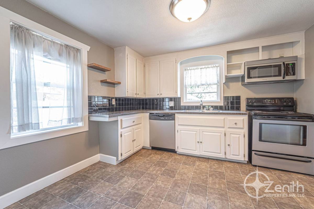 House for rent at 1818 W 22nd St, Vancouver, WA 98660