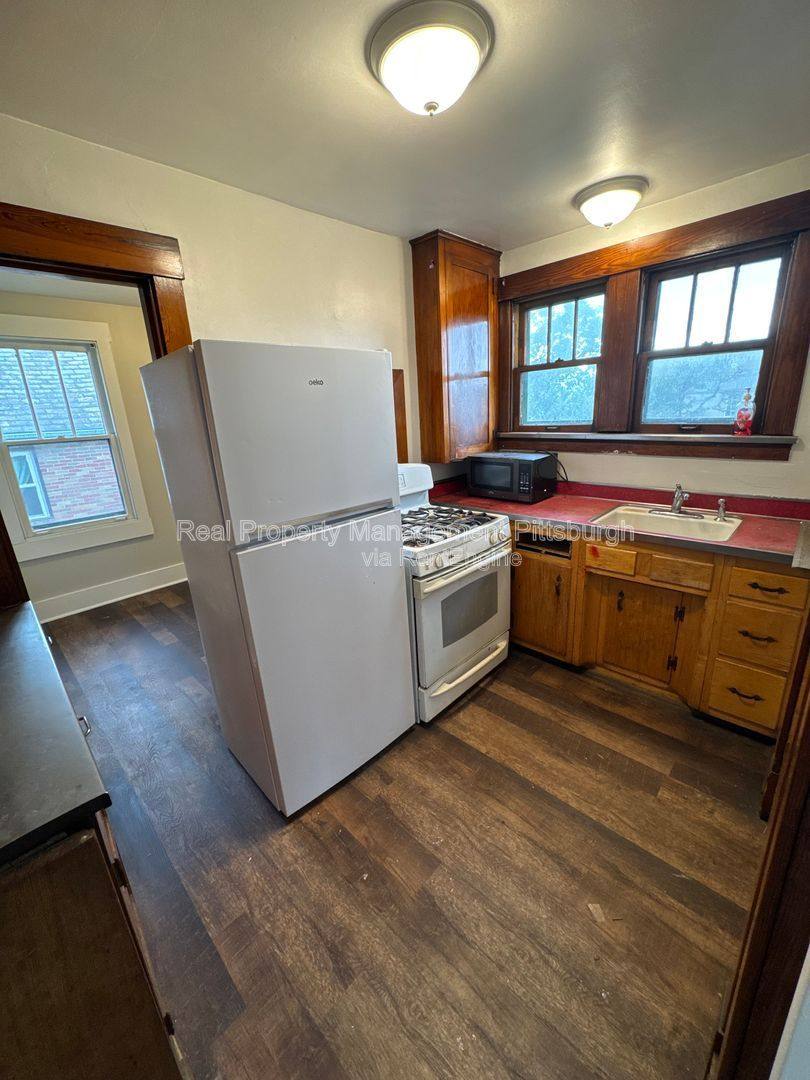 Apartment for rent at 32 Sheridan Ave, Pittsburgh, PA 15202