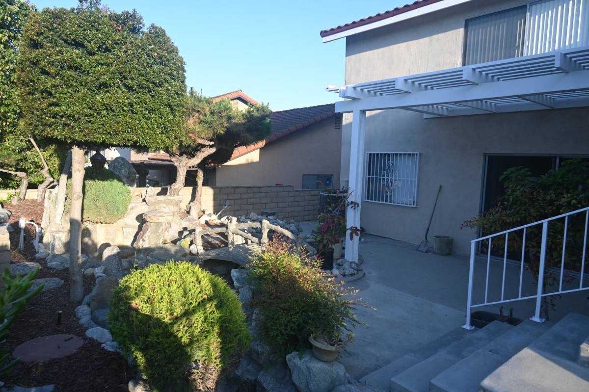 House for rent at 920 W Adams Ave, Montebello, CA 90640