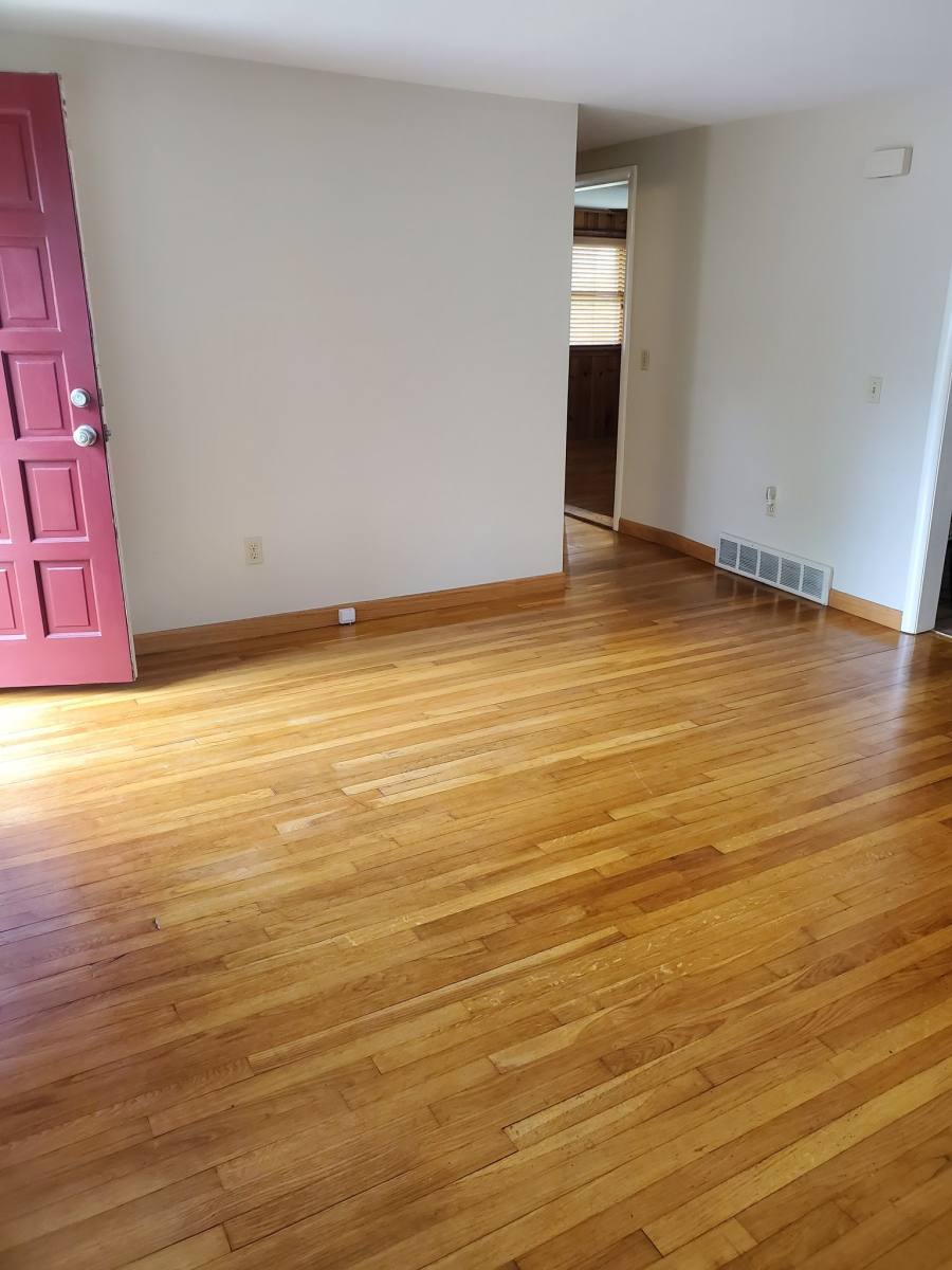 House for rent at 168 Main Ave, Warwick, RI 02886