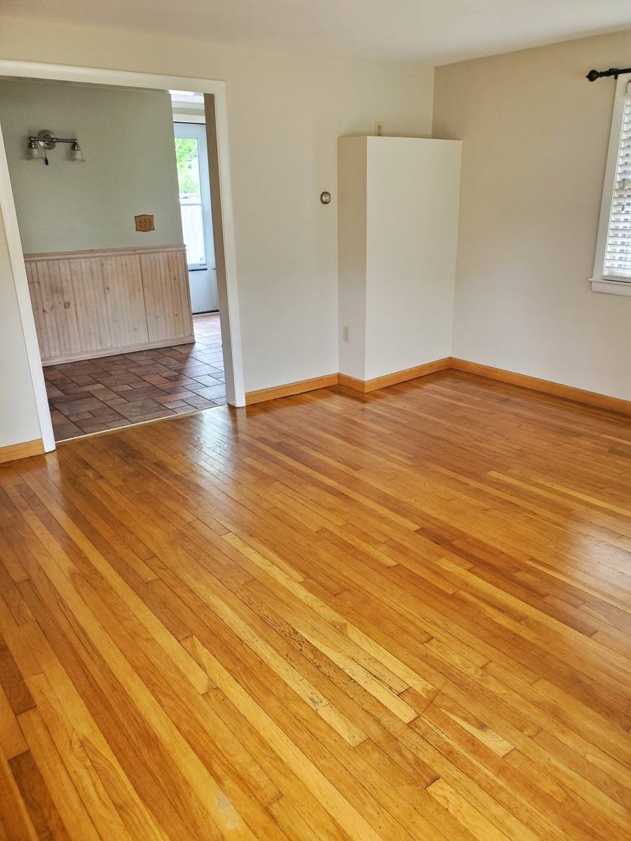 House for rent at 168 Main Ave, Warwick, RI 02886