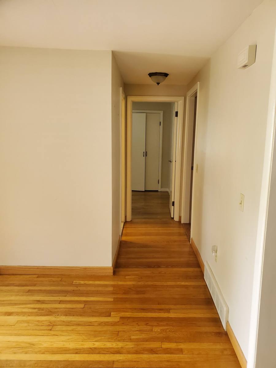 House for rent at 168 Main Ave, Warwick, RI 02886