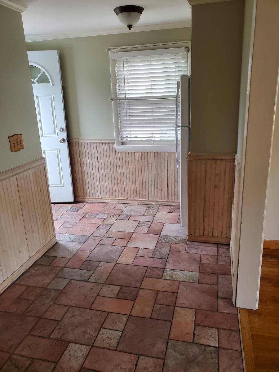House for rent at 168 Main Ave, Warwick, RI 02886