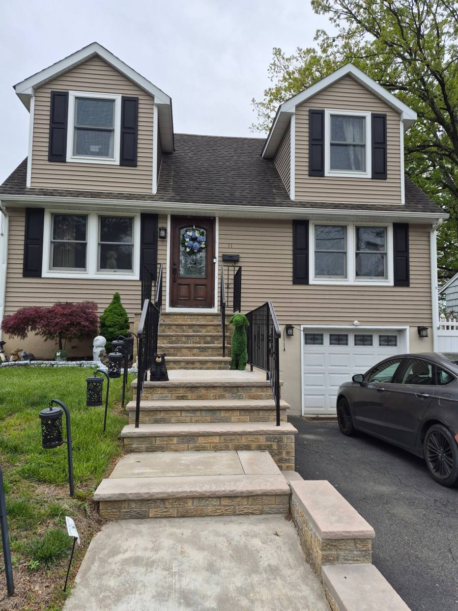 Apartment for rent at 11 Oakwood Terrace, Bloomingdale, NJ 07403