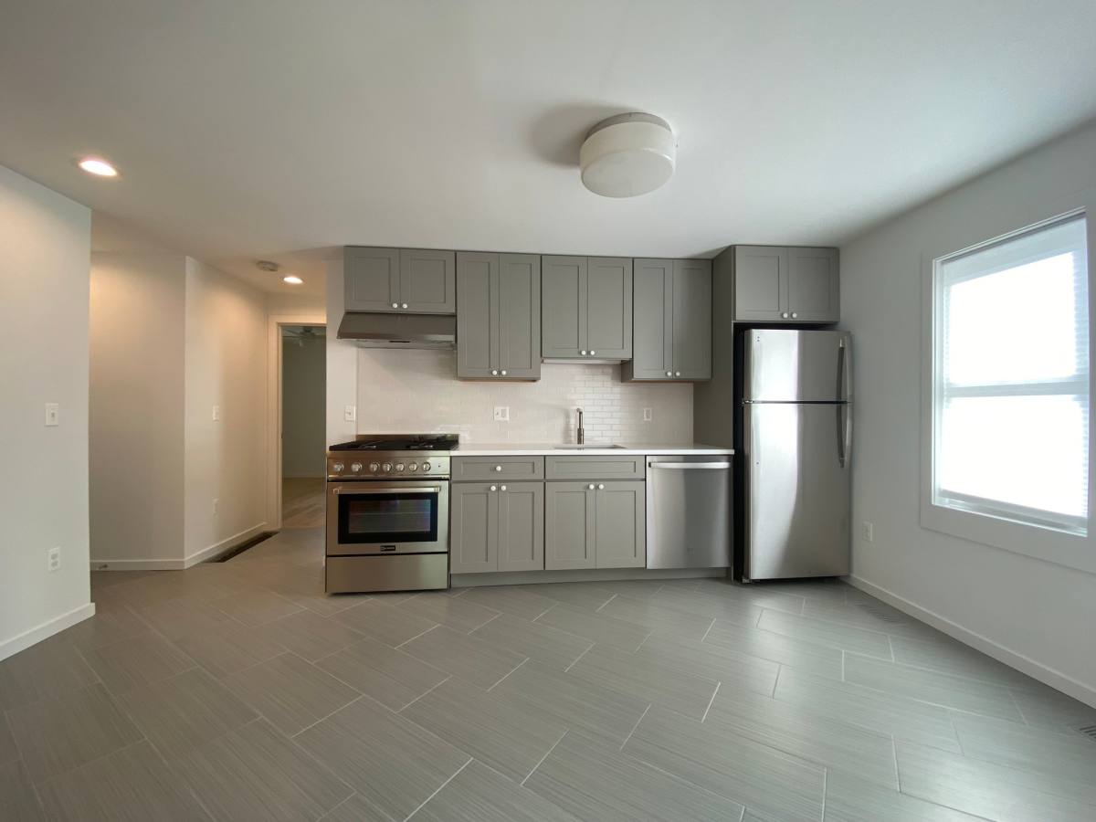 Apartment for rent at 27 8th St #FIRST Floor, Derby, CT 06418
