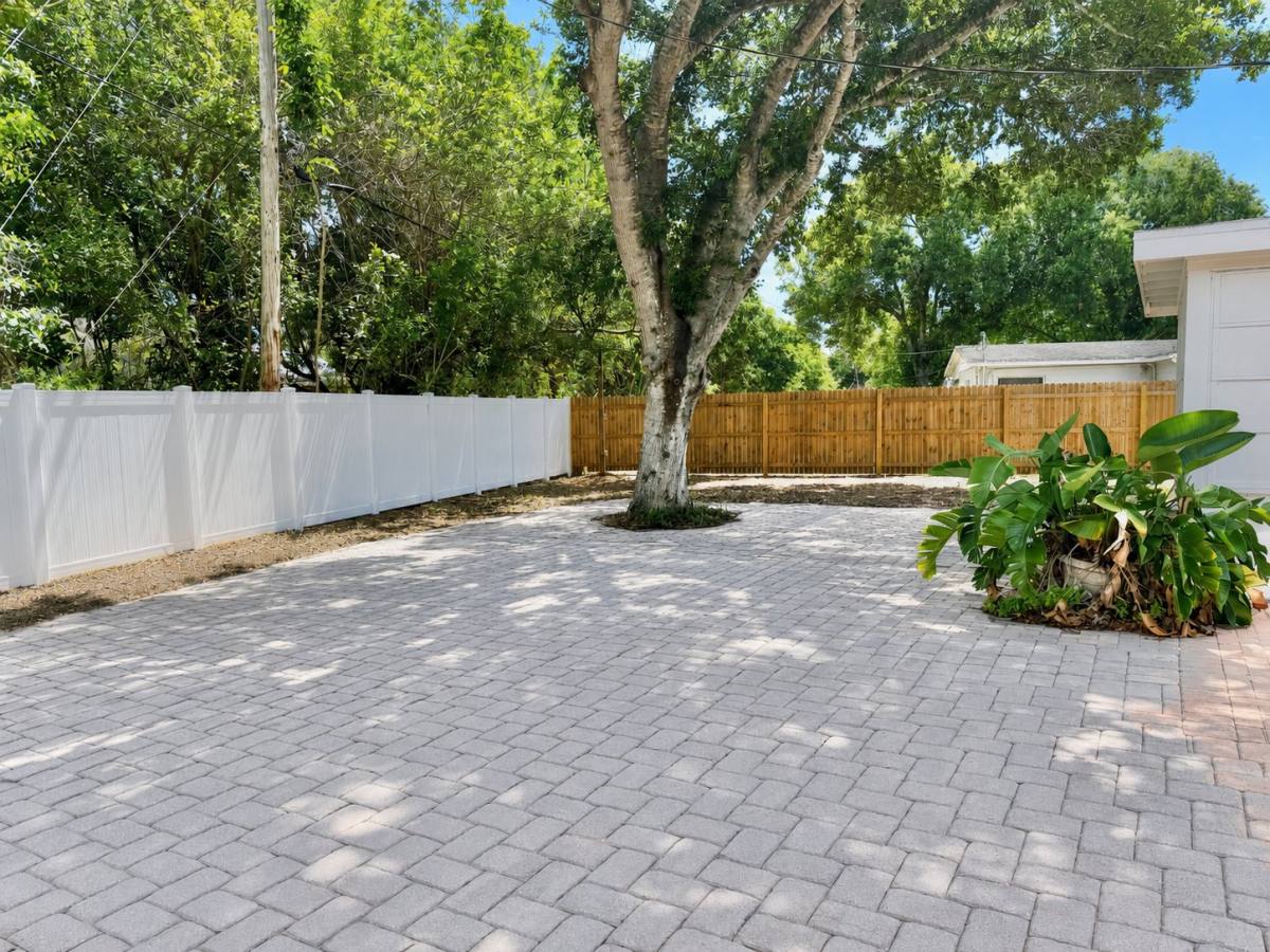 House for rent at 2624 2nd St SW, Vero Beach, FL 32962