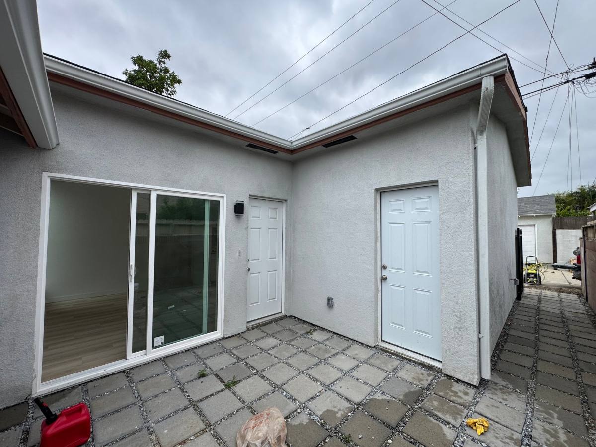 House for rent at 1309 E 63rd St #A, Long Beach, CA 90805