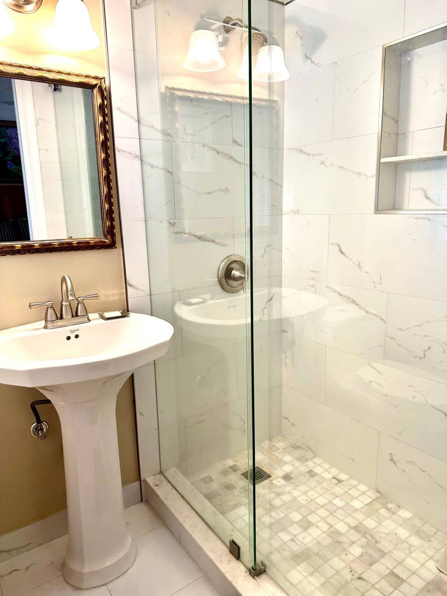 Apartment for rent at 901 N Birch Rd, Fort Lauderdale, FL 33304