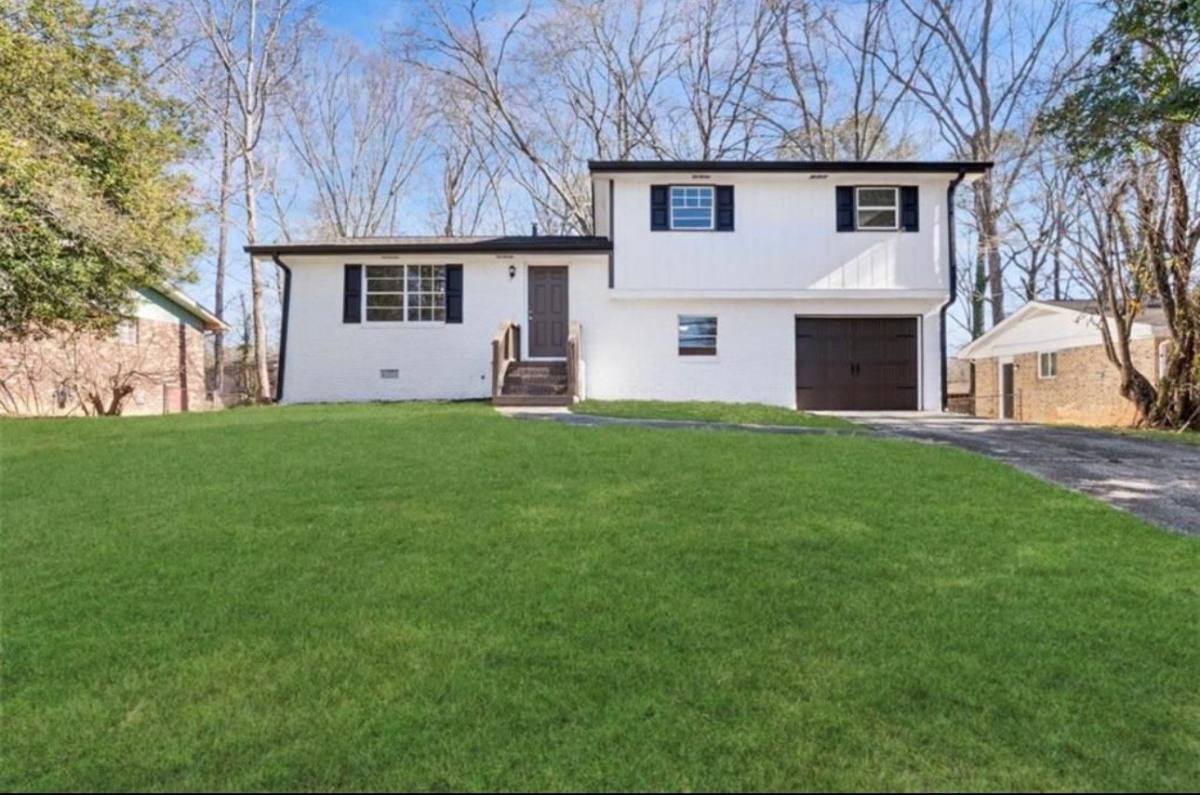 House for rent at 3800 Leisure Lane, Atlanta, GA 30349