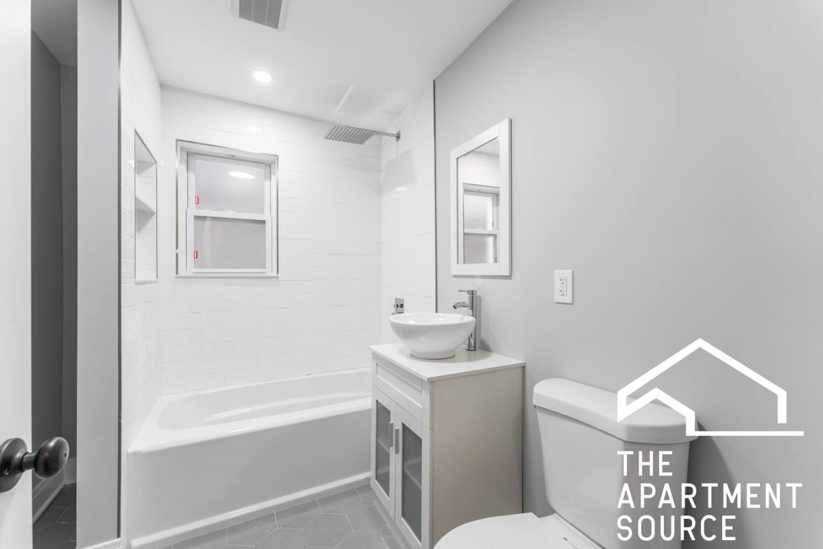 Apartment for rent at 1923 N Pulaski Rd #G, Chicago, IL 60639