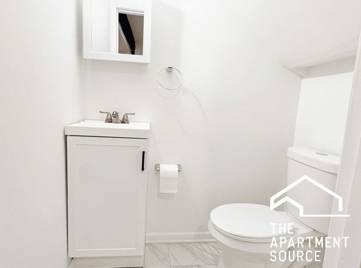 Apartment for rent at 1638 W 18th Place #1R, Chicago, IL 60608