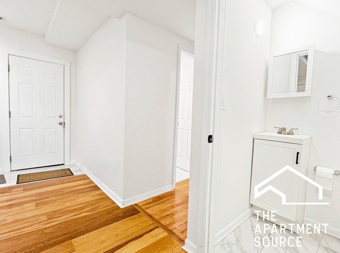 Apartment for rent at 1638 W 18th Place #1R, Chicago, IL 60608