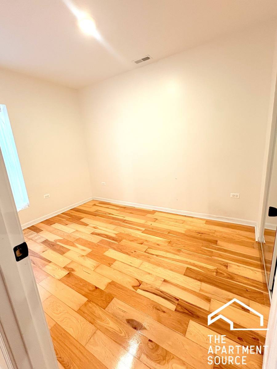 Apartment for rent at 1638 W 18th Place #1R, Chicago, IL 60608