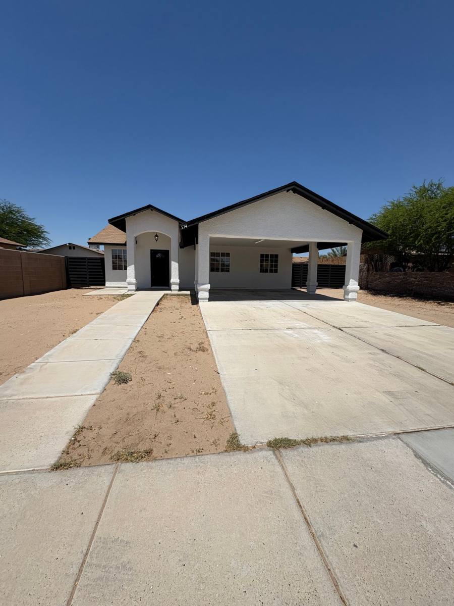 House for rent at 574 N Bernal Dr, San Luis, AZ 85349