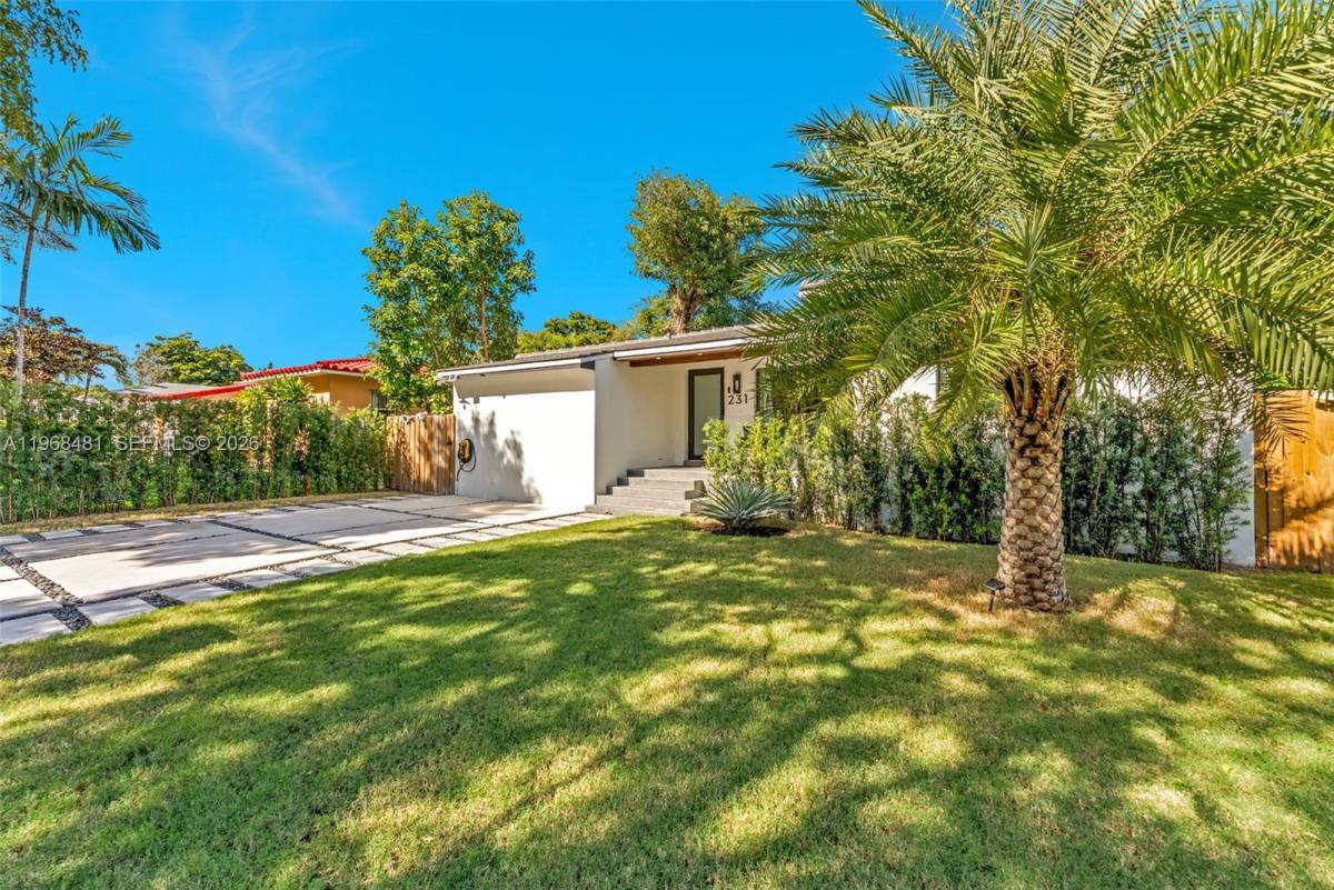 House for rent at 231 NE 45th St, Miami, FL 33137