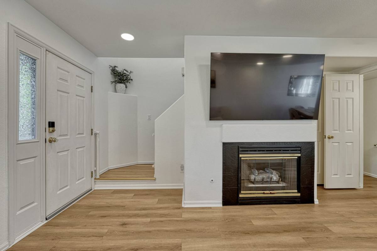 Townhouse for rent at 1337 S Danube Court #103, Aurora, CO 80017