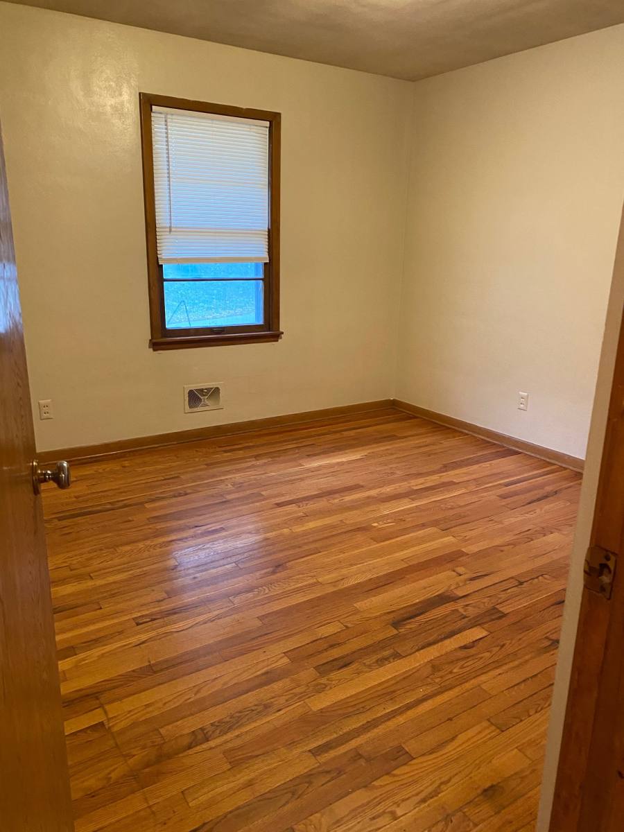 House for rent at 10606 E Kentucky Ave, Independence, MO 64050