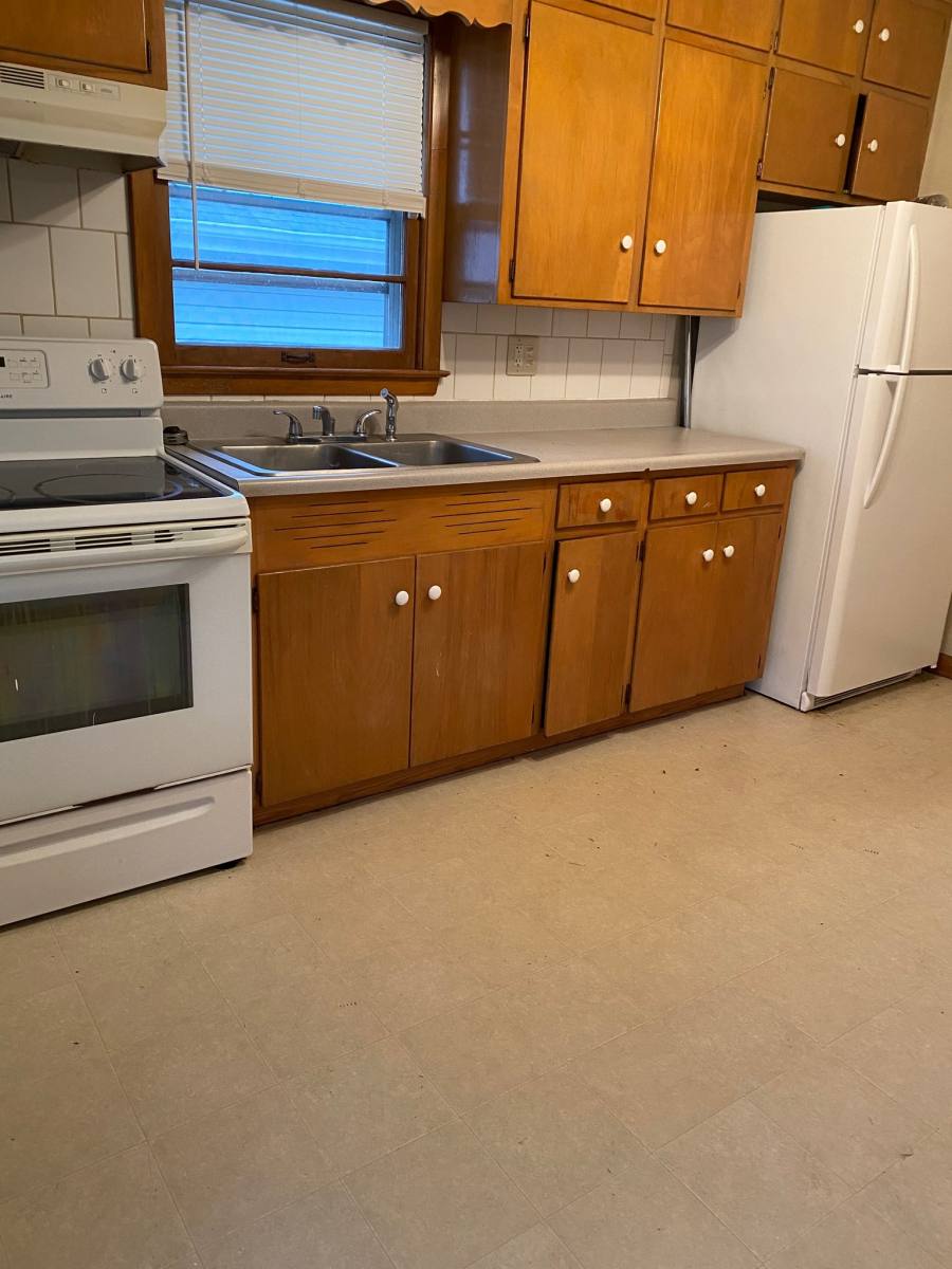 House for rent at 10606 E Kentucky Ave, Independence, MO 64050
