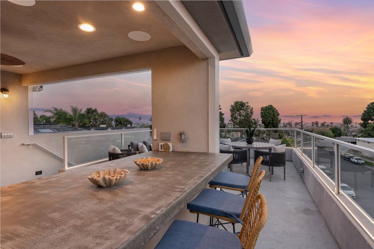Apartment for rent at 624 N Clementine St #B, Oceanside, CA 92054