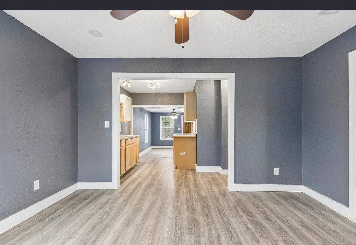 Apartment for rent at 253 Carroll St #1, San Antonio, TX 78225