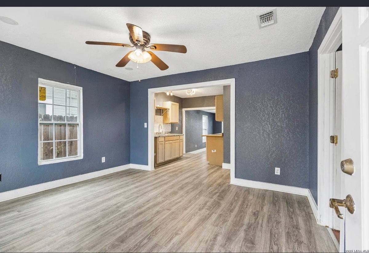 Apartment for rent at 253 Carroll St #1, San Antonio, TX 78225