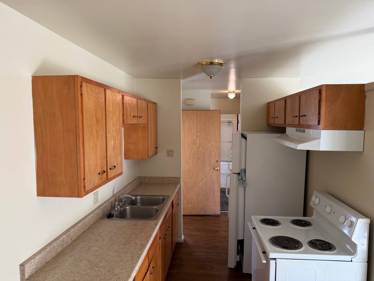 Apartment for rent at 422 S 1200 E, Salt Lake City, UT 84102