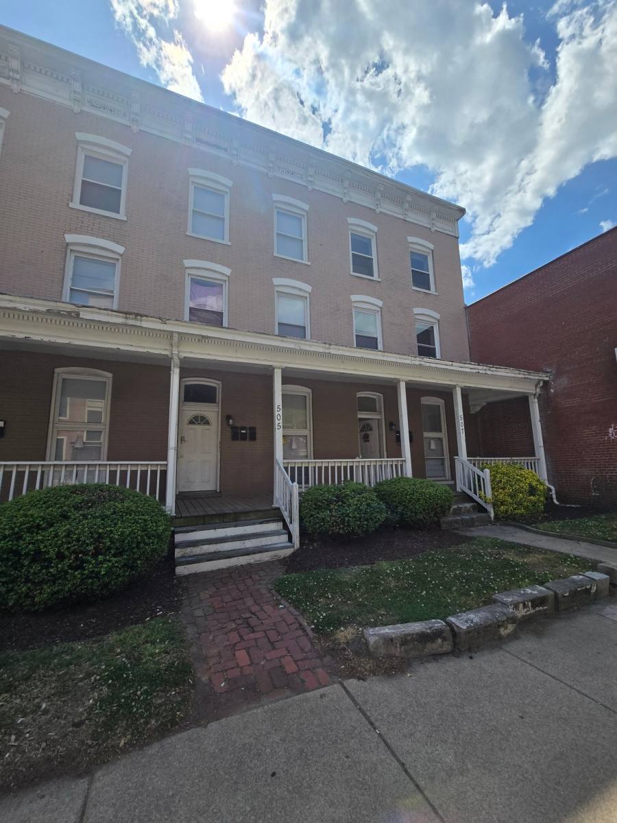 Apartment for rent at 501 W Grace St #B, Richmond, VA 23220
