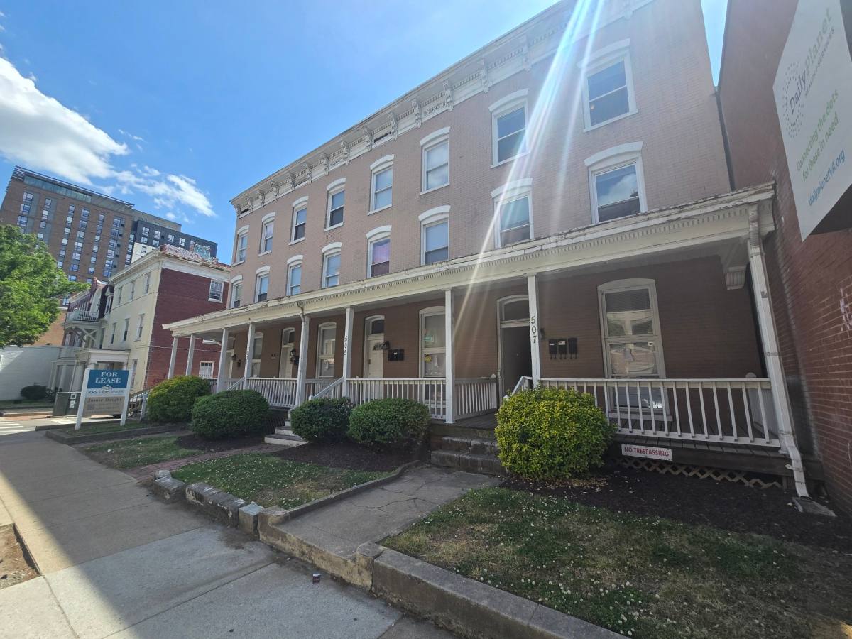 Apartment for rent at 501 W Grace St #B, Richmond, VA 23220