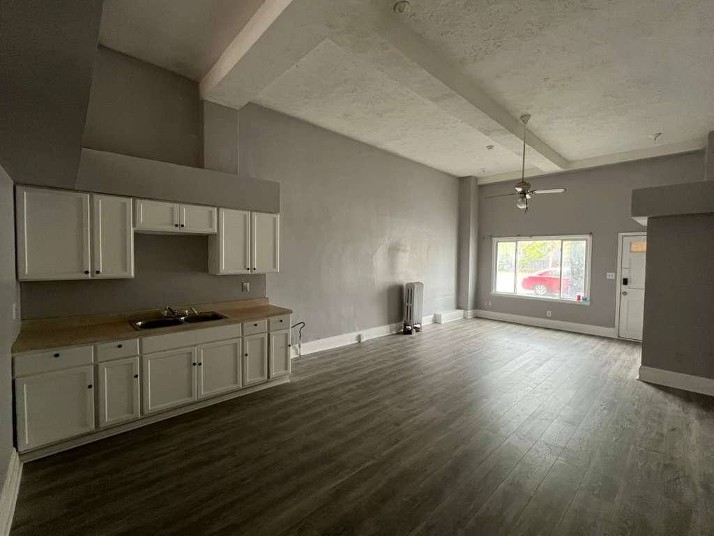 Apartment for rent at 14628 Lakeshore Blvd, Cleveland, OH 44110