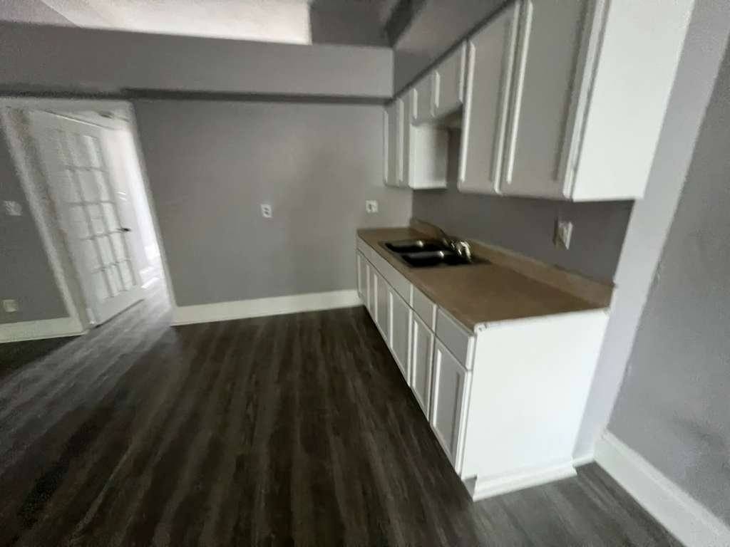 Apartment for rent at 14628 Lakeshore Blvd, Cleveland, OH 44110