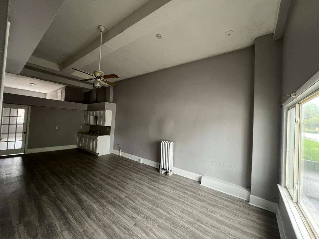 Apartment for rent at 14628 Lakeshore Blvd, Cleveland, OH 44110