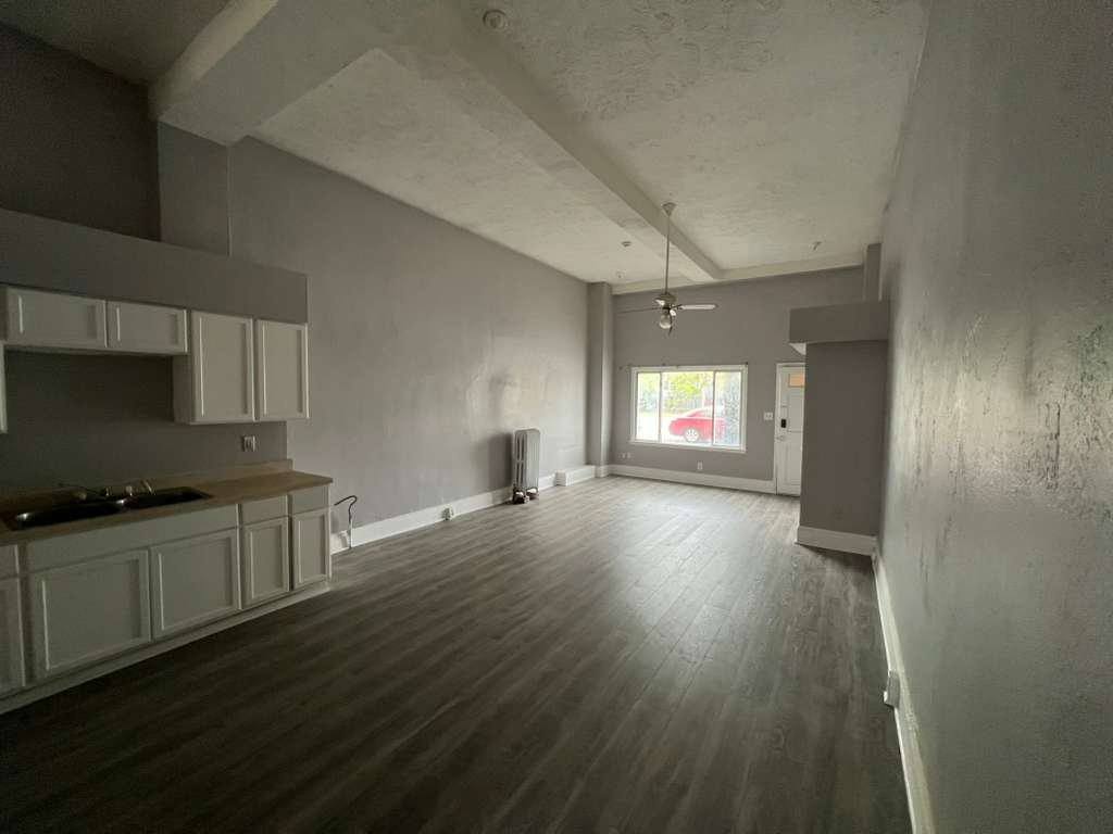 Apartment for rent at 14628 Lakeshore Blvd, Cleveland, OH 44110