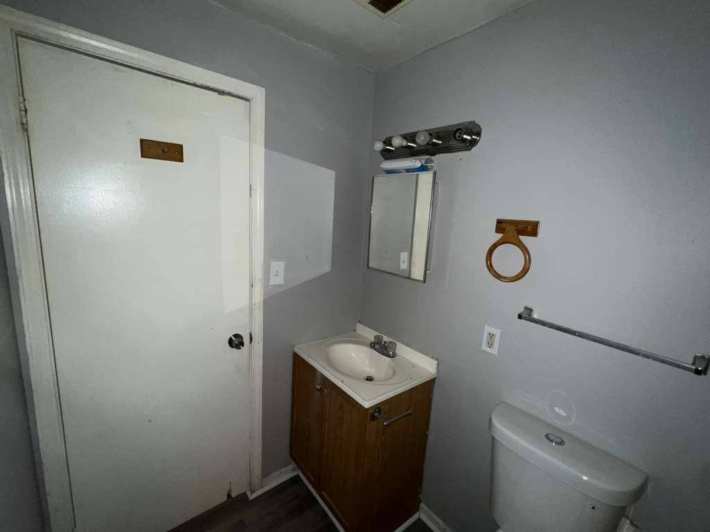 Apartment for rent at 14628 Lakeshore Blvd, Cleveland, OH 44110