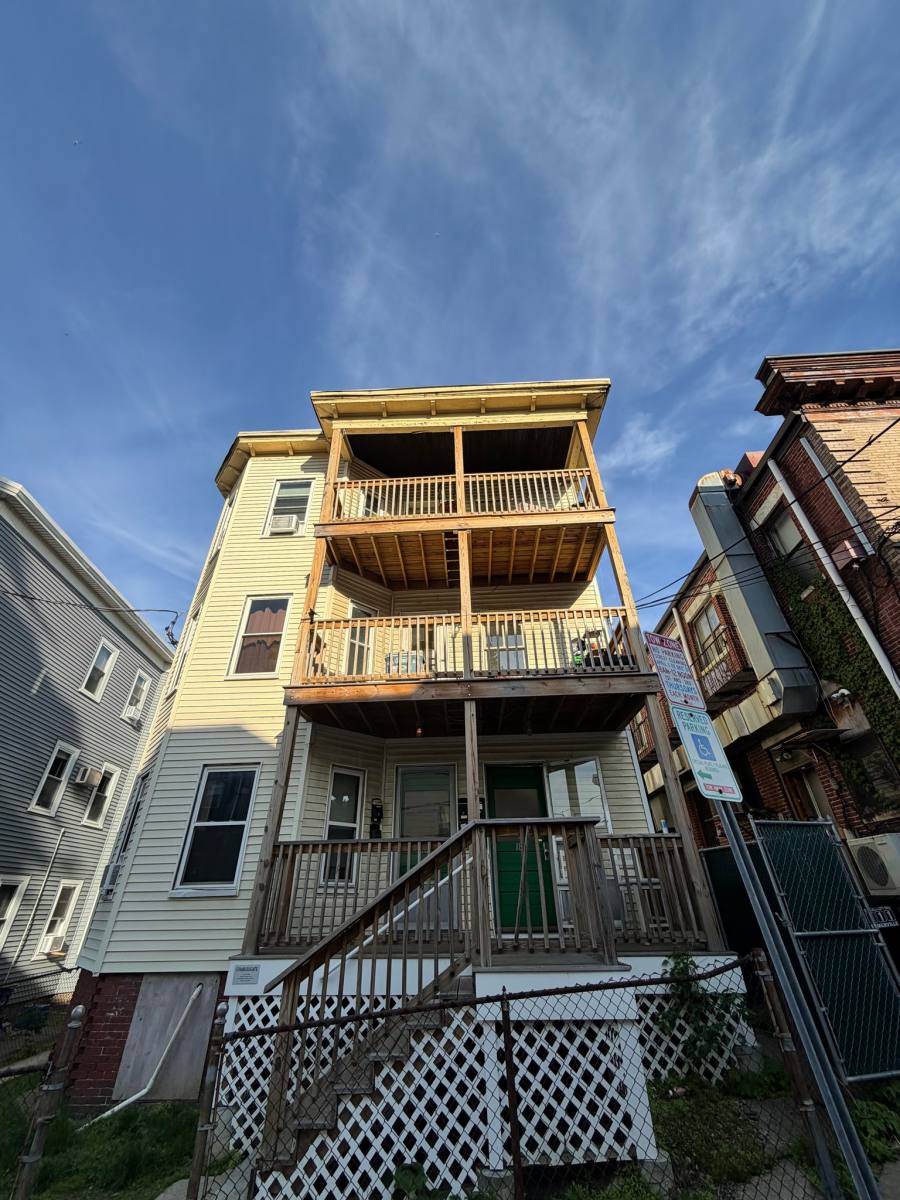 Apartment for rent at 185 Lowell St, Somerville, MA 02144