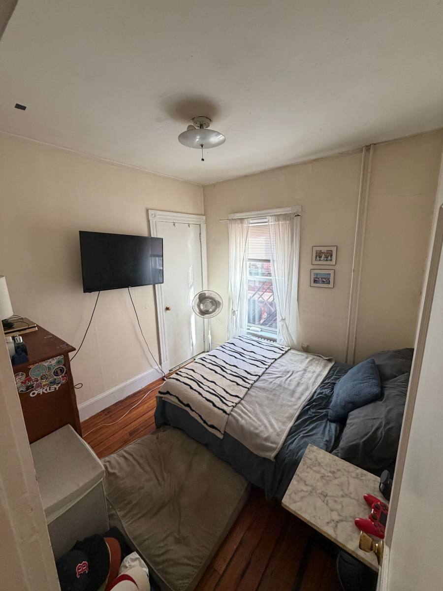 Apartment for rent at 185 Lowell St, Somerville, MA 02144