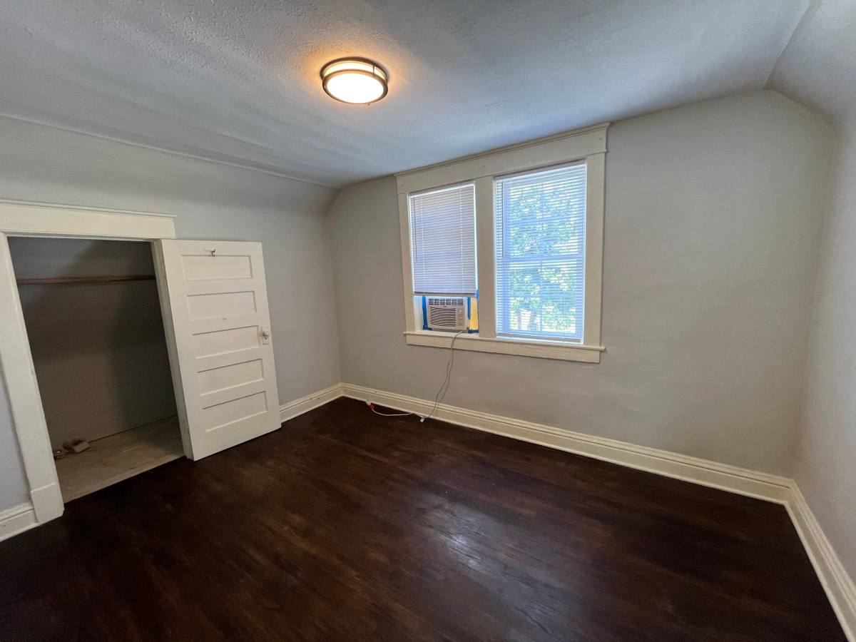 House for rent at 2613 N 11th St, Kansas City, KS 66104