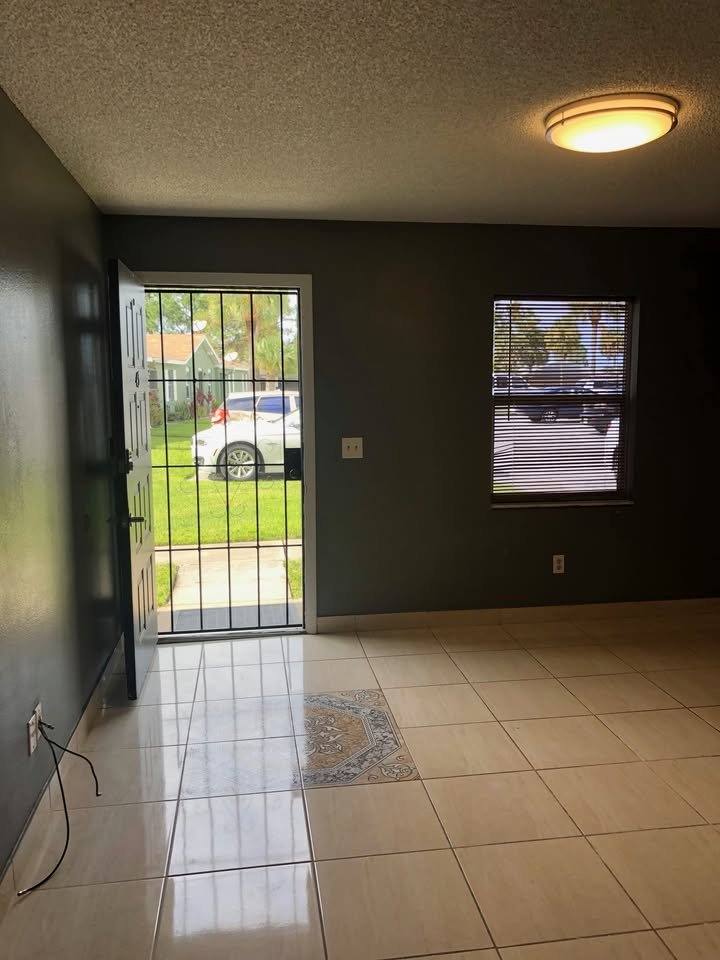 Townhouse for rent at 43 W Las Palmas Way, Kissimmee, FL 34743