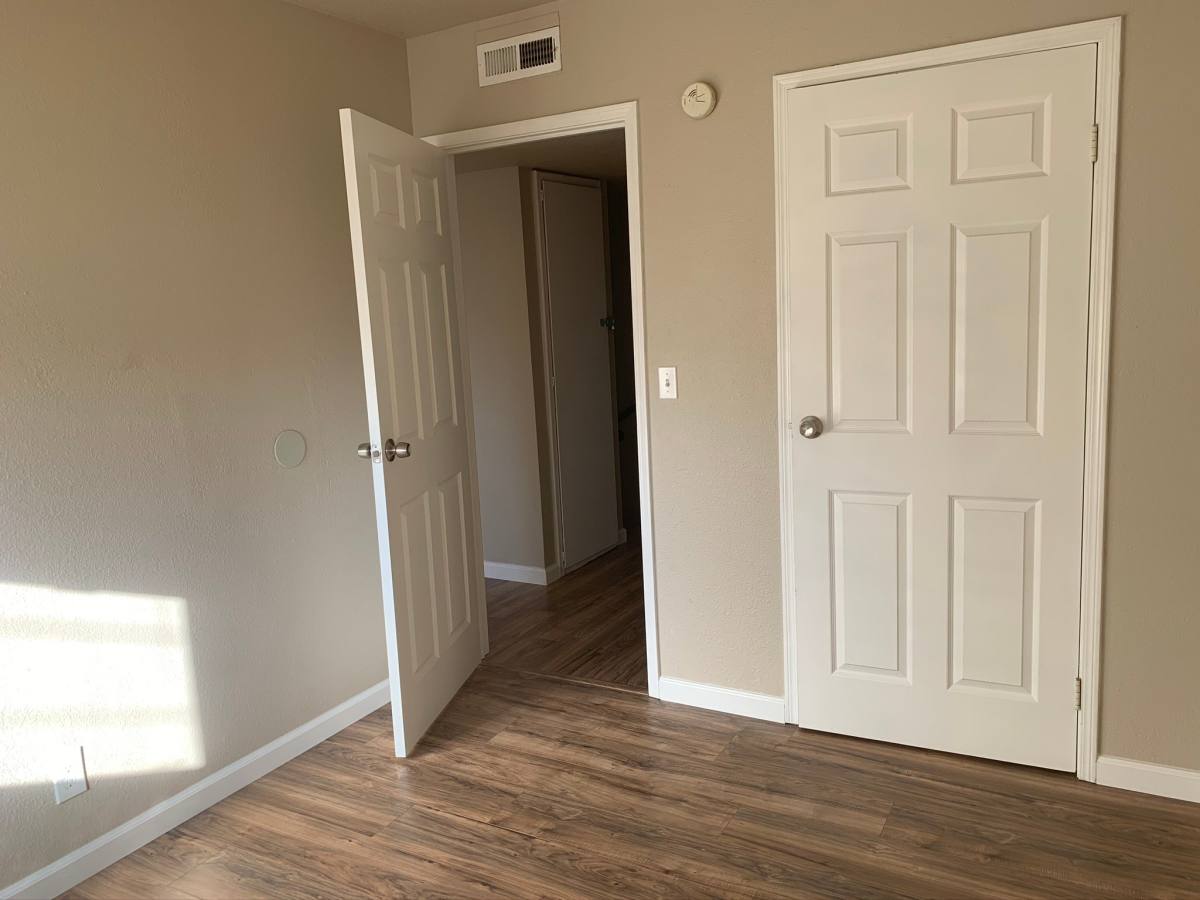 Townhouse for rent at 10281 Mills Station Rd #12, Rancho Cordova, CA 95670