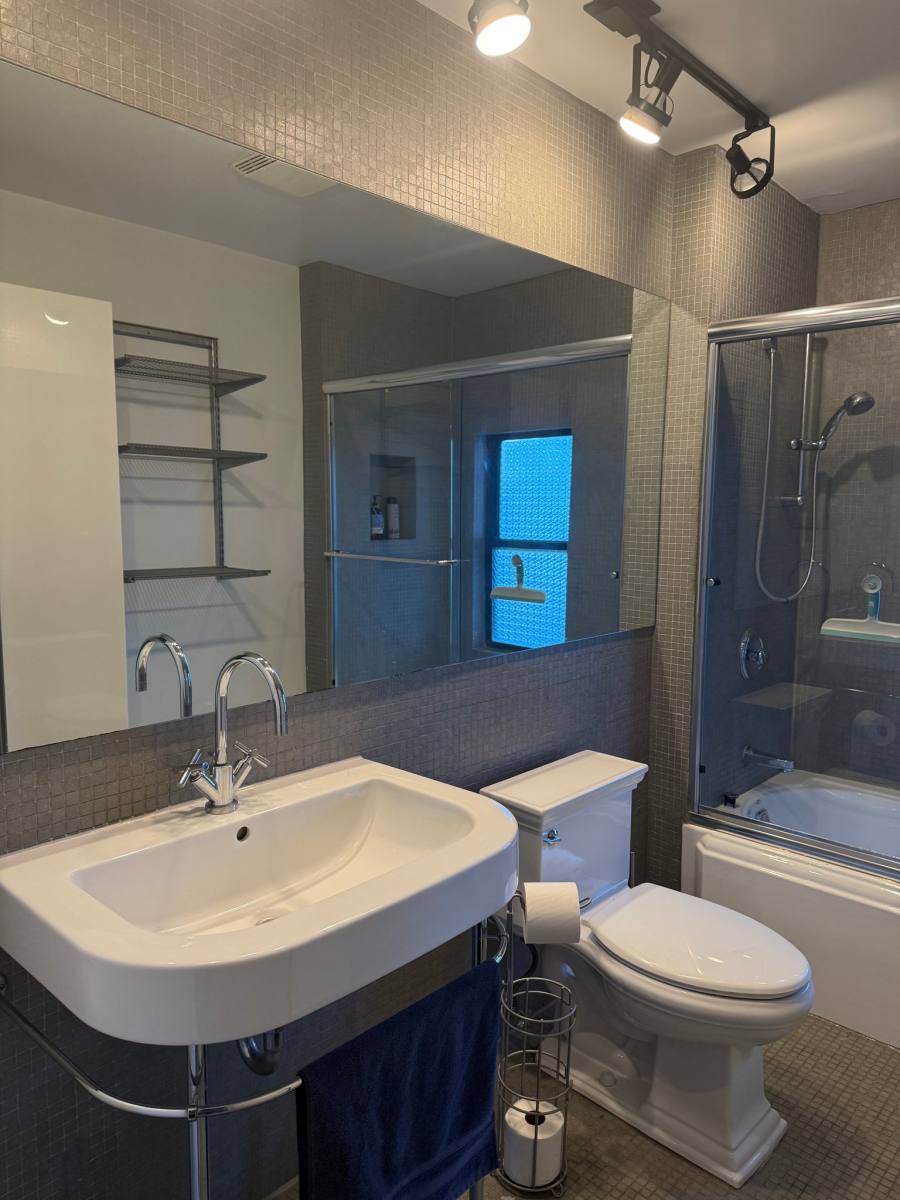 Apartment for rent at 500 Washington, Denver, CO 80203