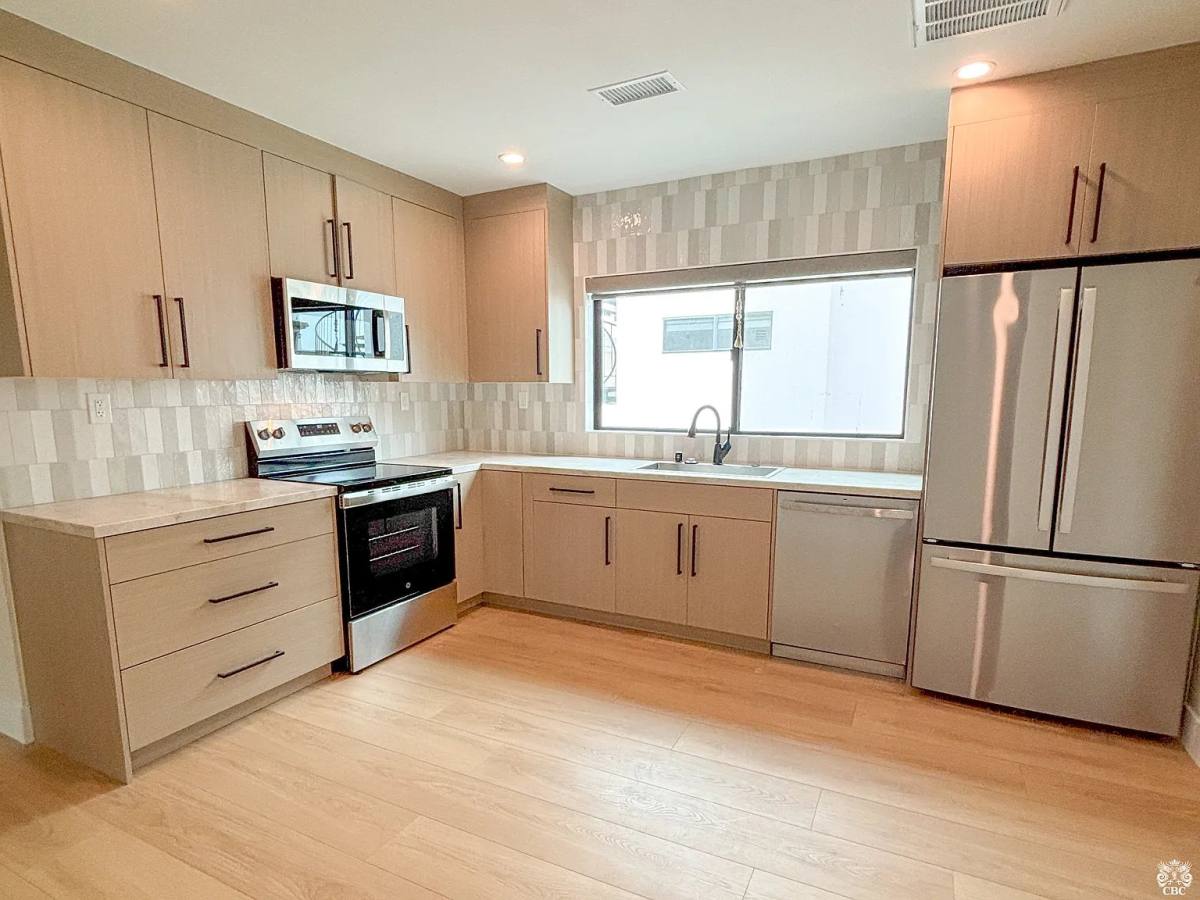 Apartment for rent at 22 6th St #B, Hermosa Beach, CA 90254