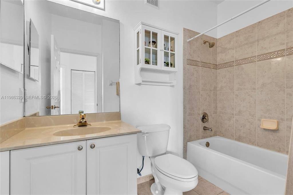 Townhouse for rent at 2905 Crestwood Terrace #3203, Pompano Beach, FL 33063